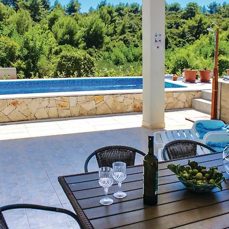 Apartment Stunning In Grscica With Kitchen *