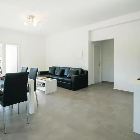 Apartment Stunning In Grscica With Kitchen Prizba